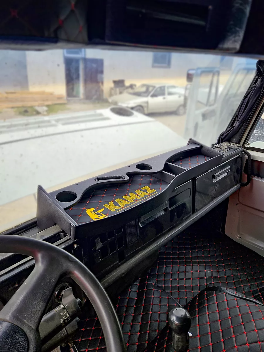 Столик в кабину: комфорт и удобство в кабине грузовика